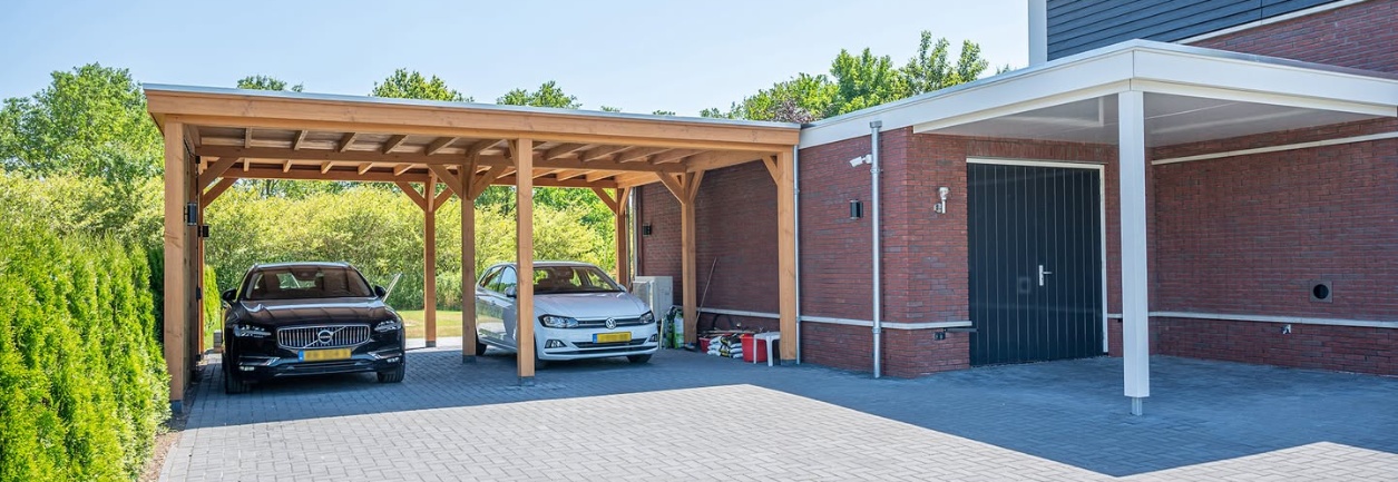 Dubbele houten carport